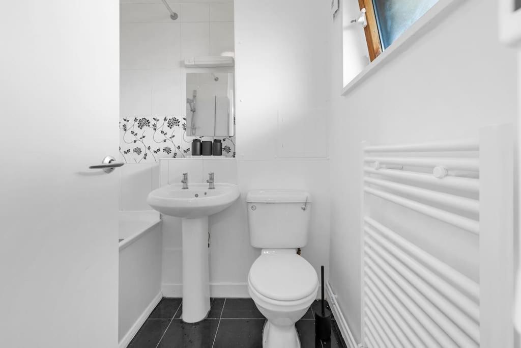 Apartment Modern Flat With Views London