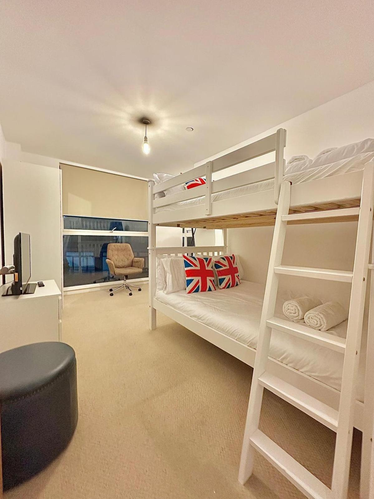 The Grange Penthouse F2 Apartment *