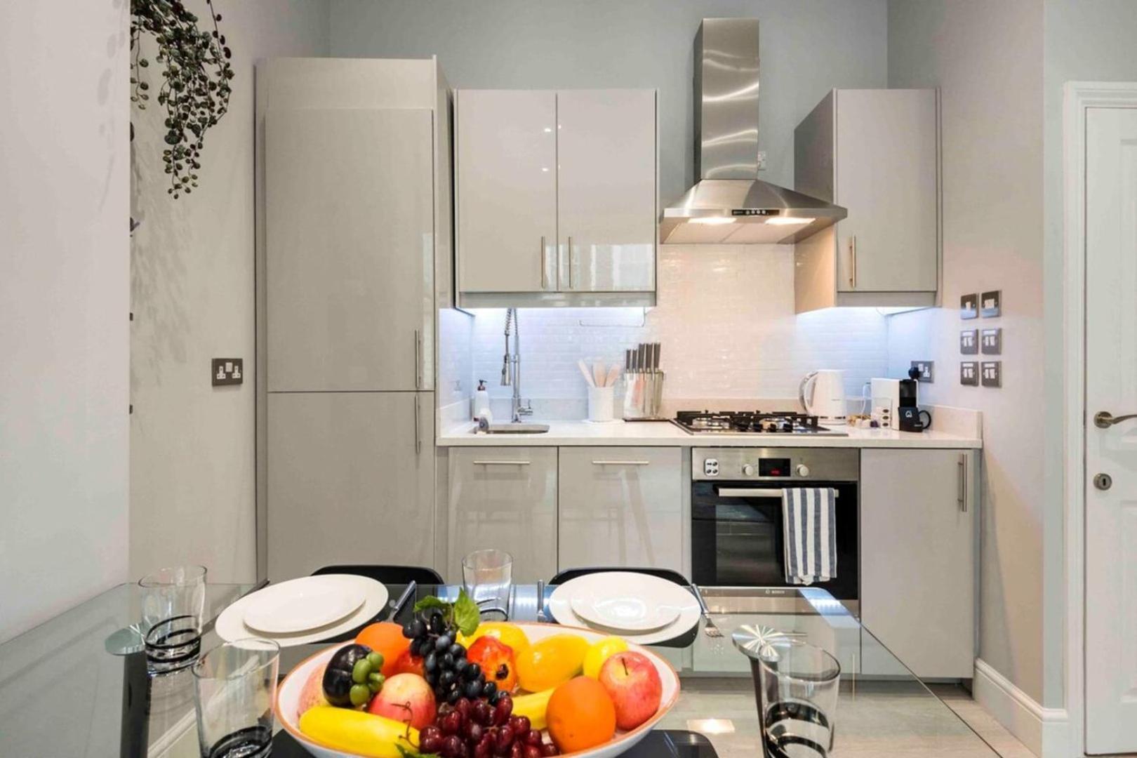 Bright&modern Bayswater Apartment *