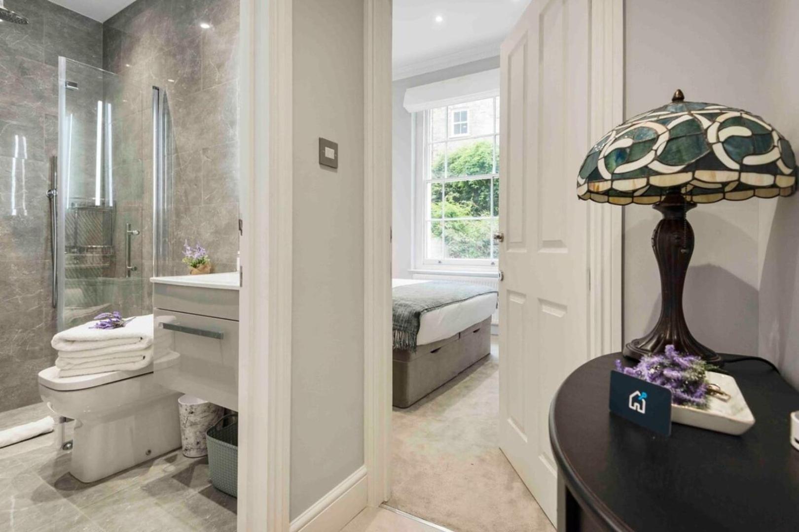 Bright&modern Bayswater Apartment *