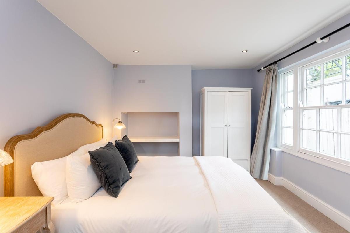 Two Bed Notting Hill Gem Apartment