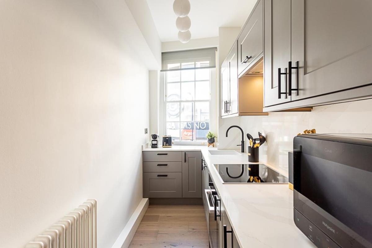 Modern Edgware