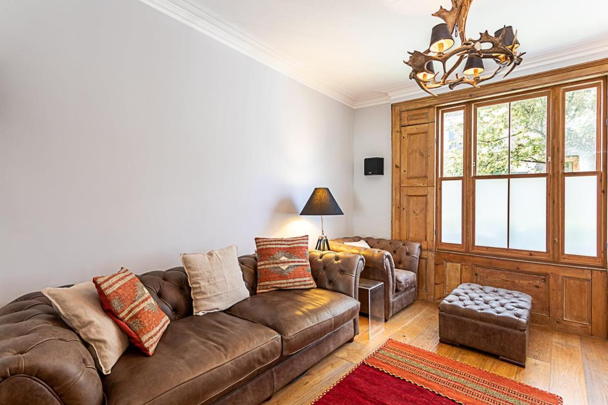 The Artist's House Alma Street Holiday home London