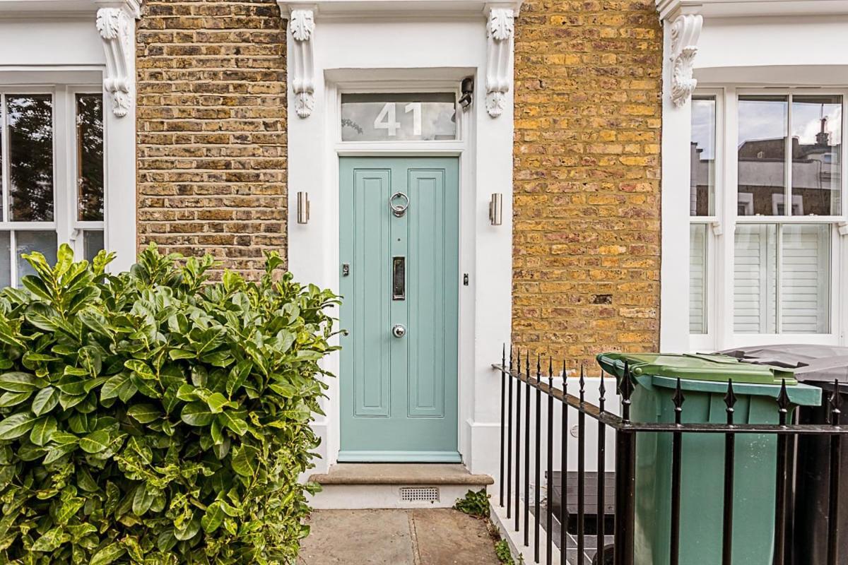 The Artist's House Alma Street Holiday home London