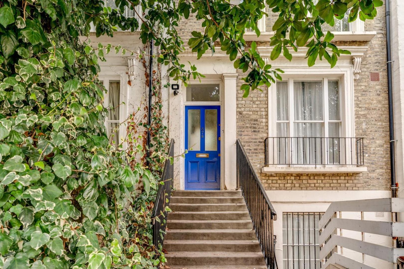 Bright Two Bedroom Near Vibrant Camden Town London