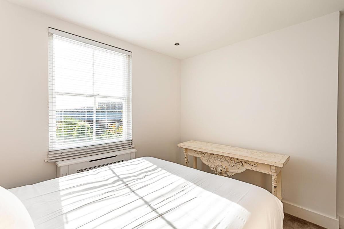 Elegant 3 Bed In Earl's Court *