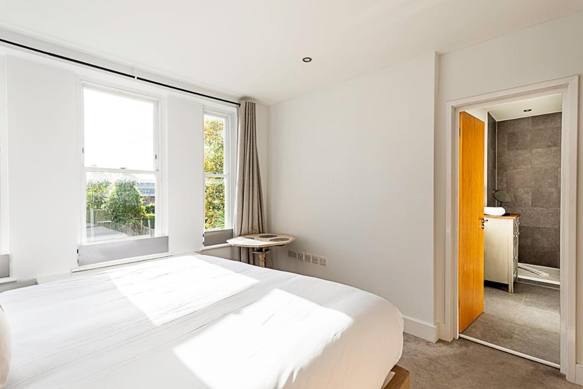Elegant 3 Bed In Earl's Court *