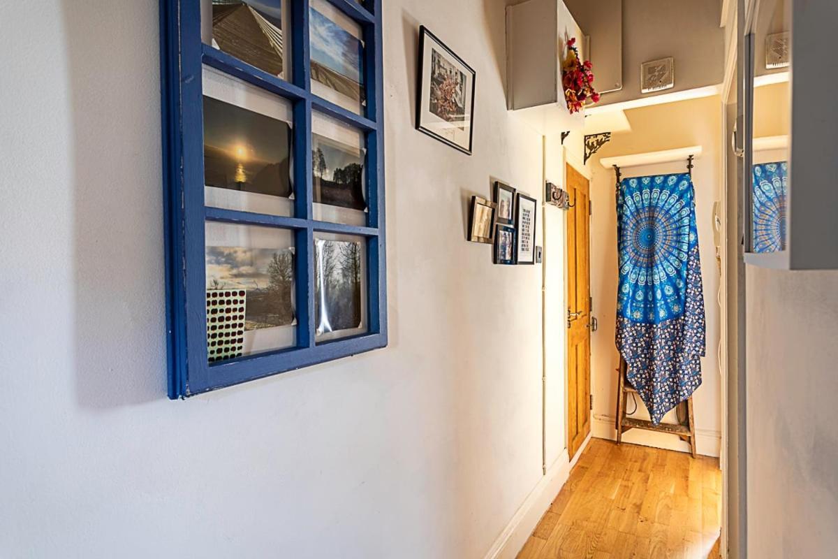 Charming Acton Dollhouse London