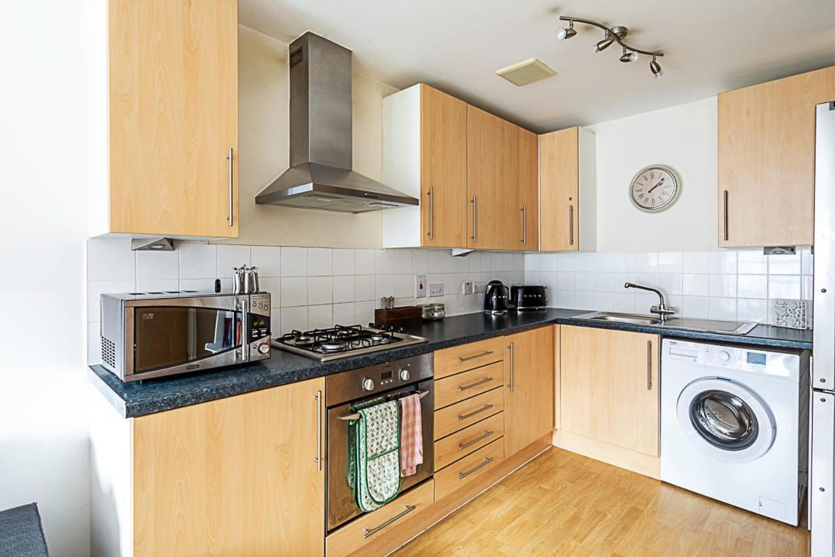 Bright Flat In Historic Whitechapel Apartment