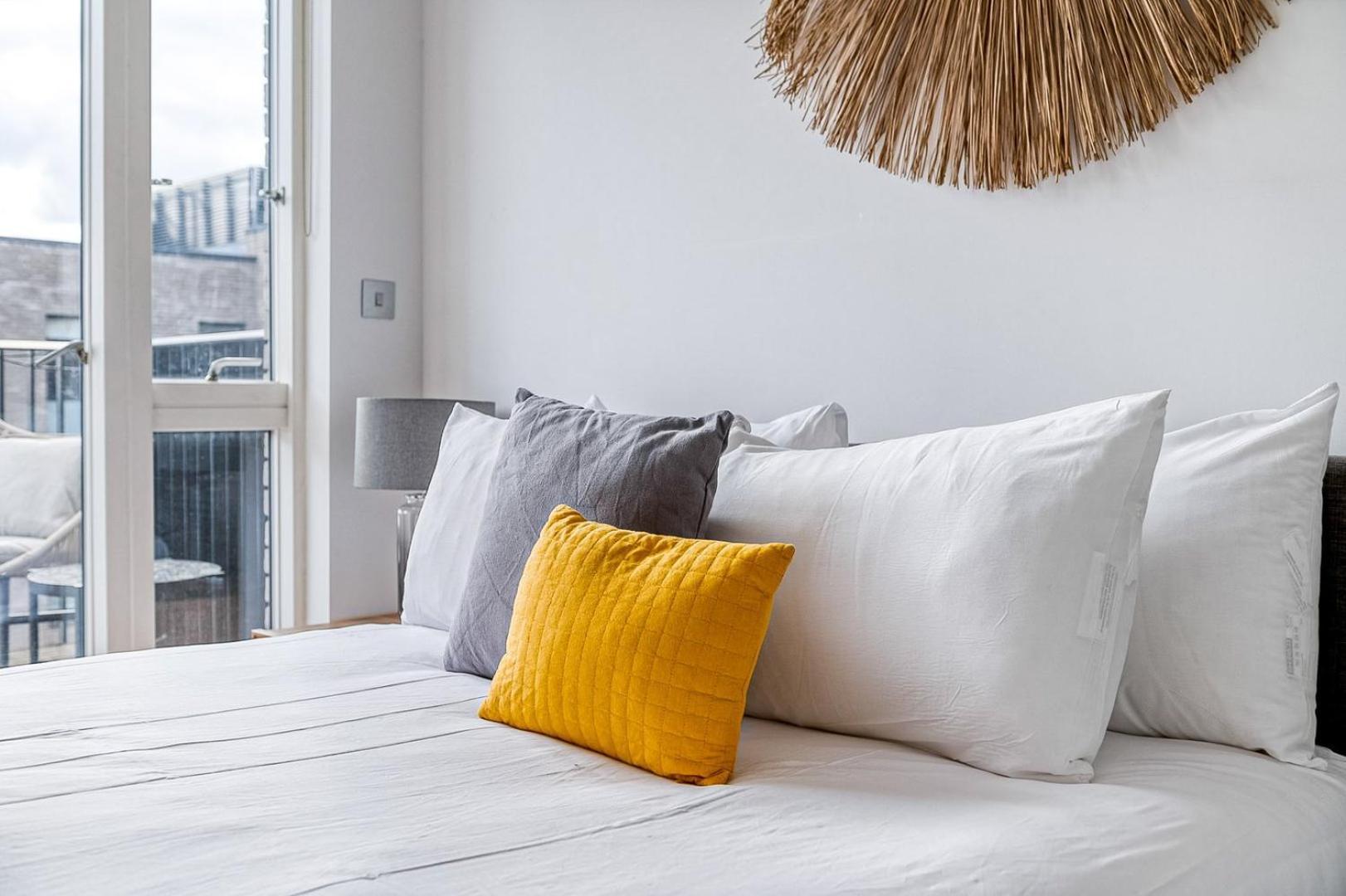 Modern Bermondsey Apartment London