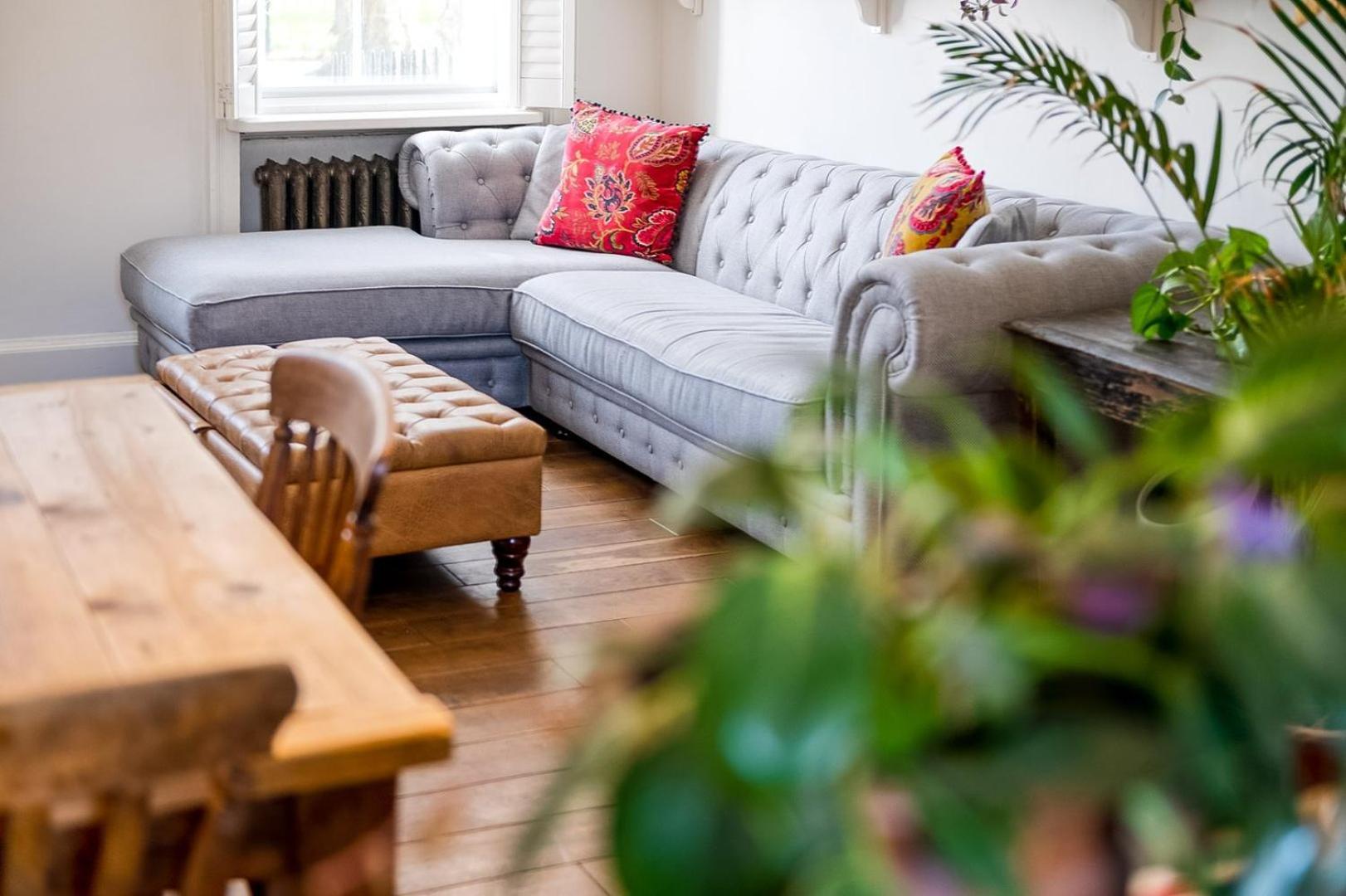 Historic 18th Century Terrace House Apartment
