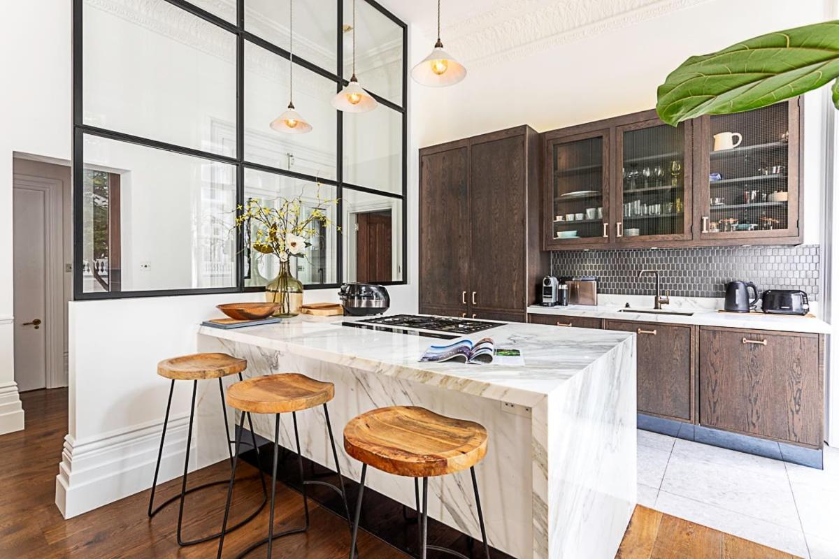 Notting Hill Charm 2-bed Gem Apartment *
