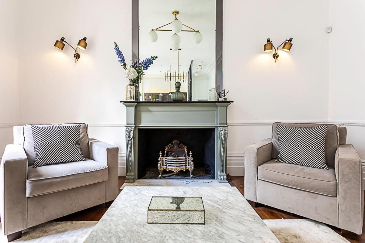 Notting Hill Charm 2-bed Gem Apartment