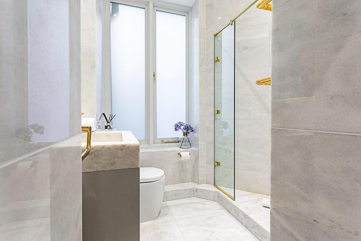 Notting Hill Charm 2-bed Gem * London