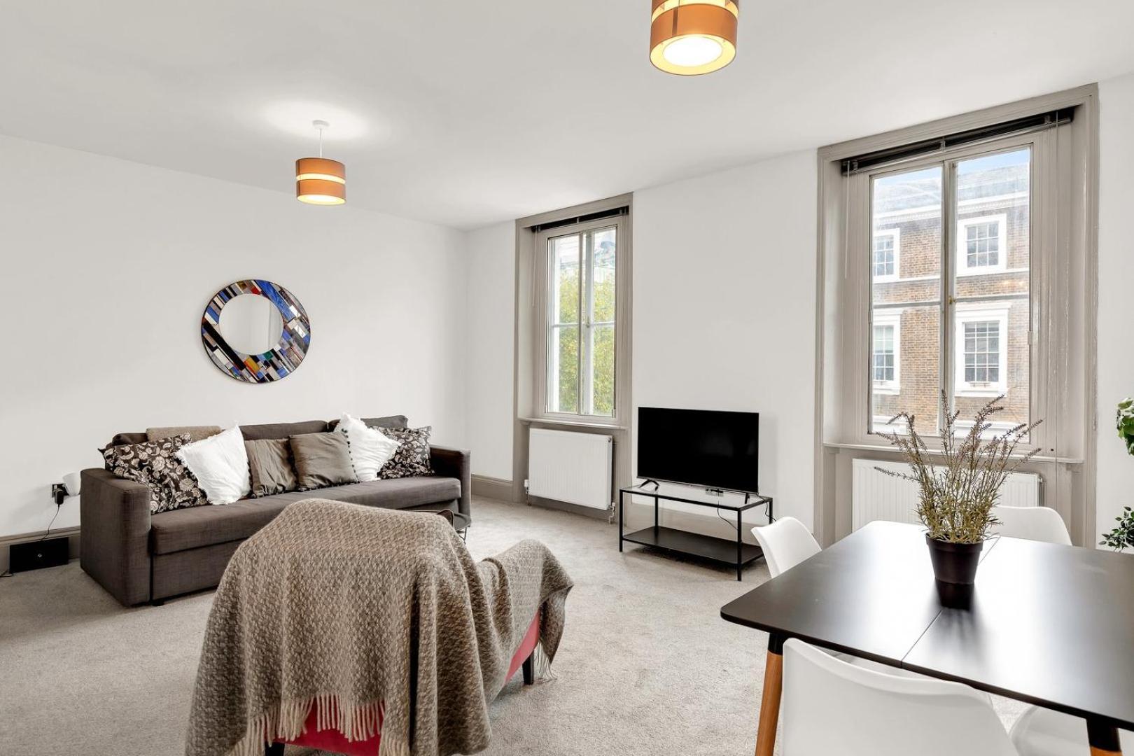 Beautiful And Charming Paddington Apartment