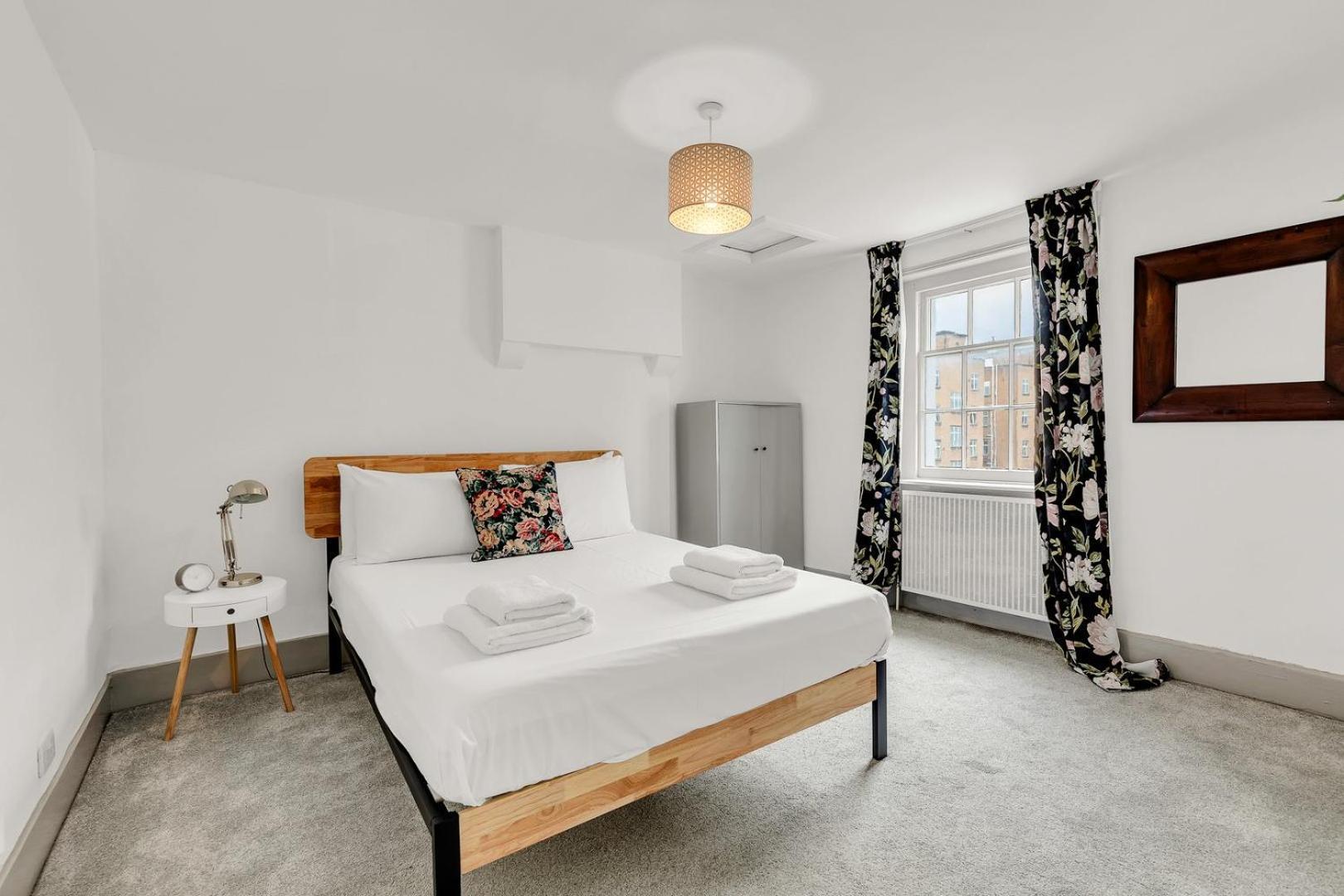 Beautiful And Charming Paddington Apartment London