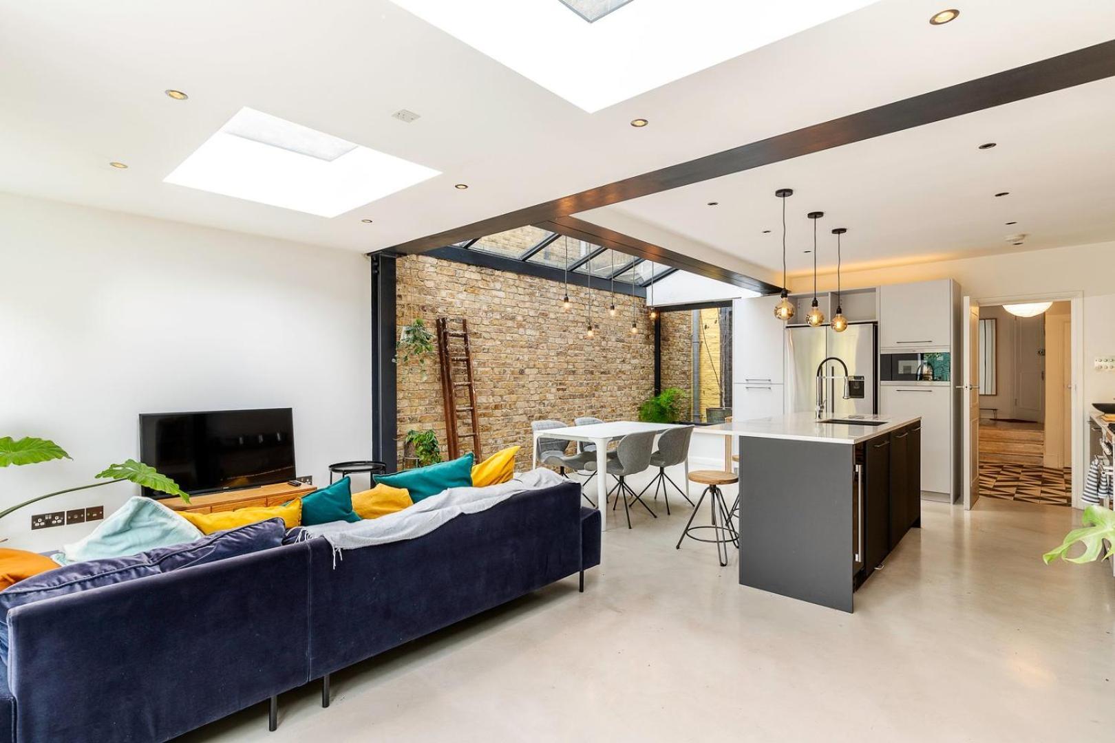 Spacious And Charming Brixton London