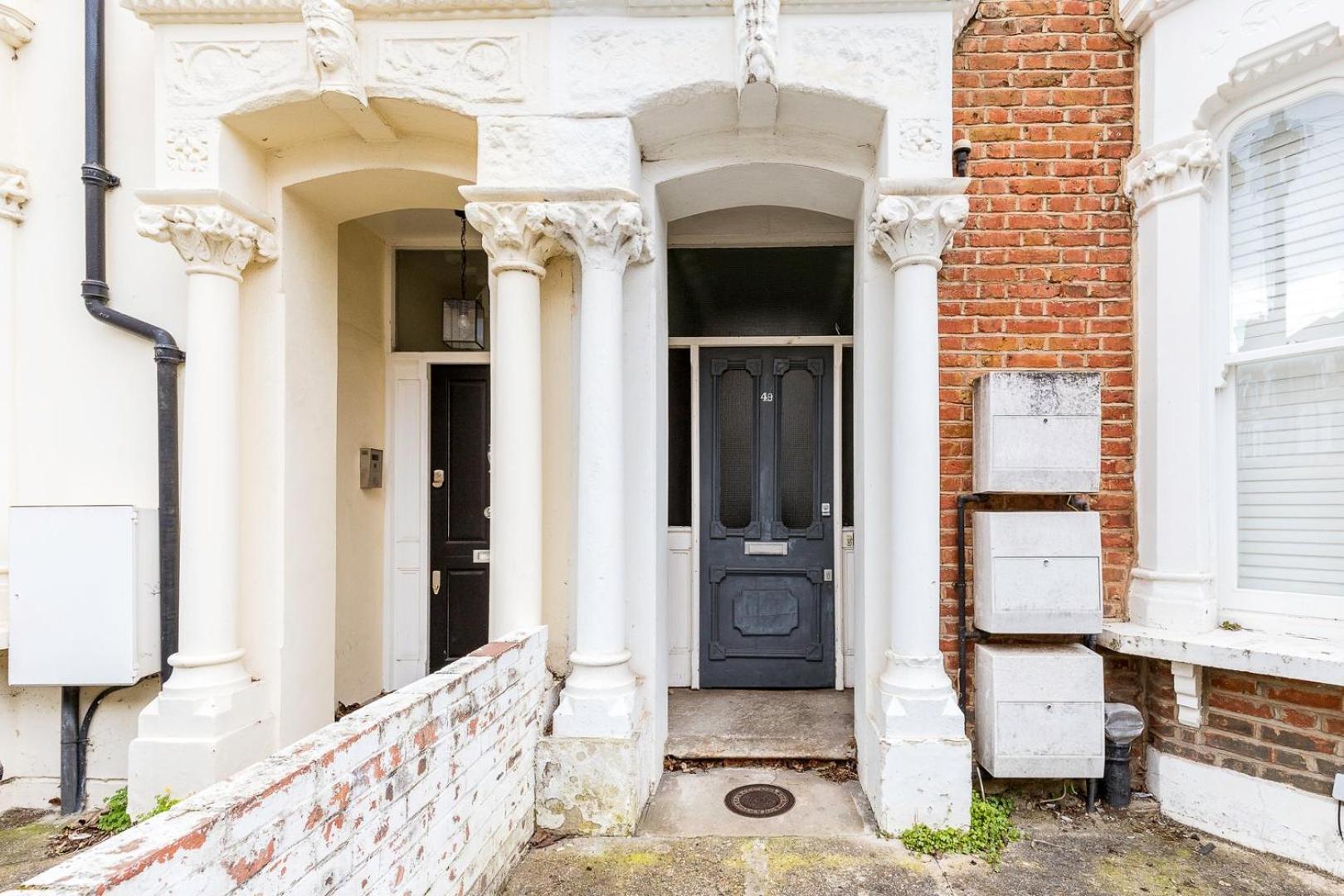 Spacious And Charming Brixton Apartamento Londres