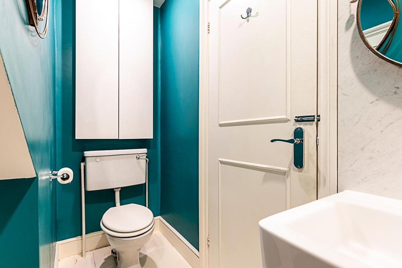 Lovely One-bedroom Flat Near West Kensington Apartment