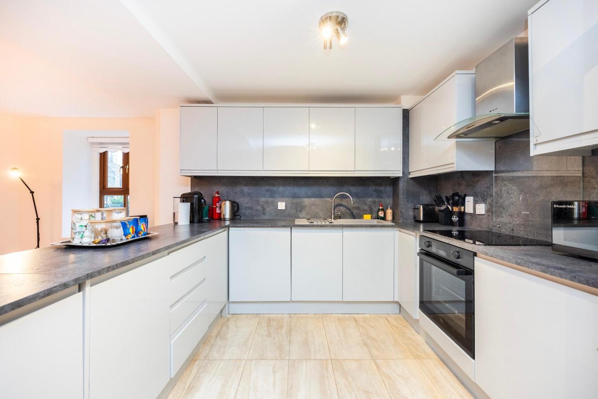 Stylish 1 Bedroom Retreat In North * London