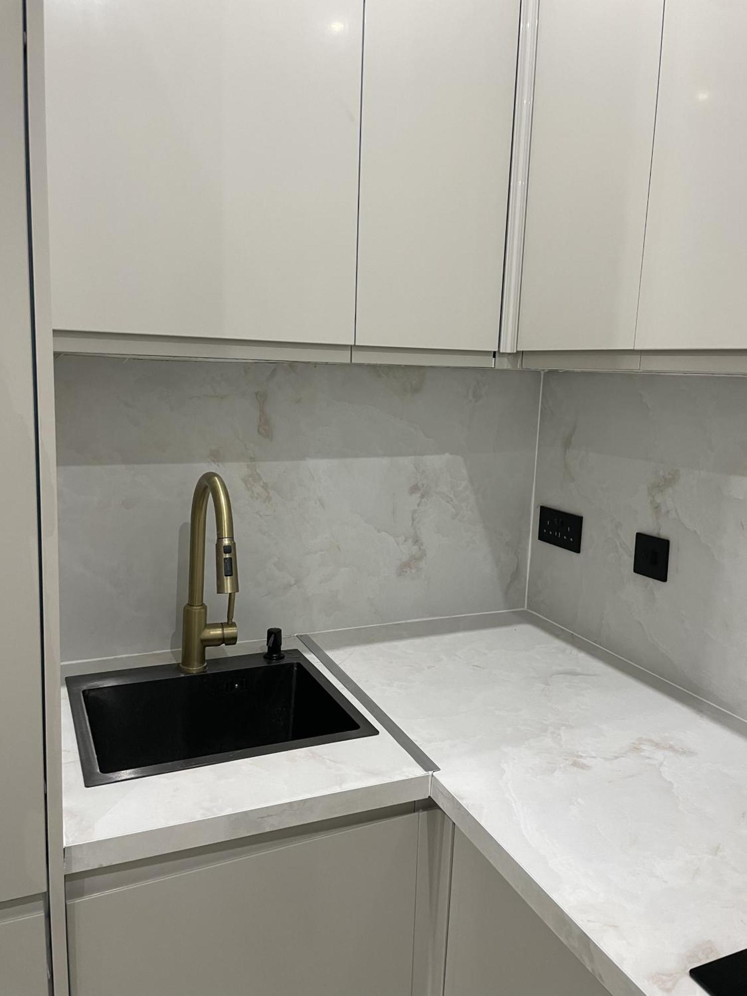 Apartment Stylish 2 Bed Luxury 10 Mins To Ldn London