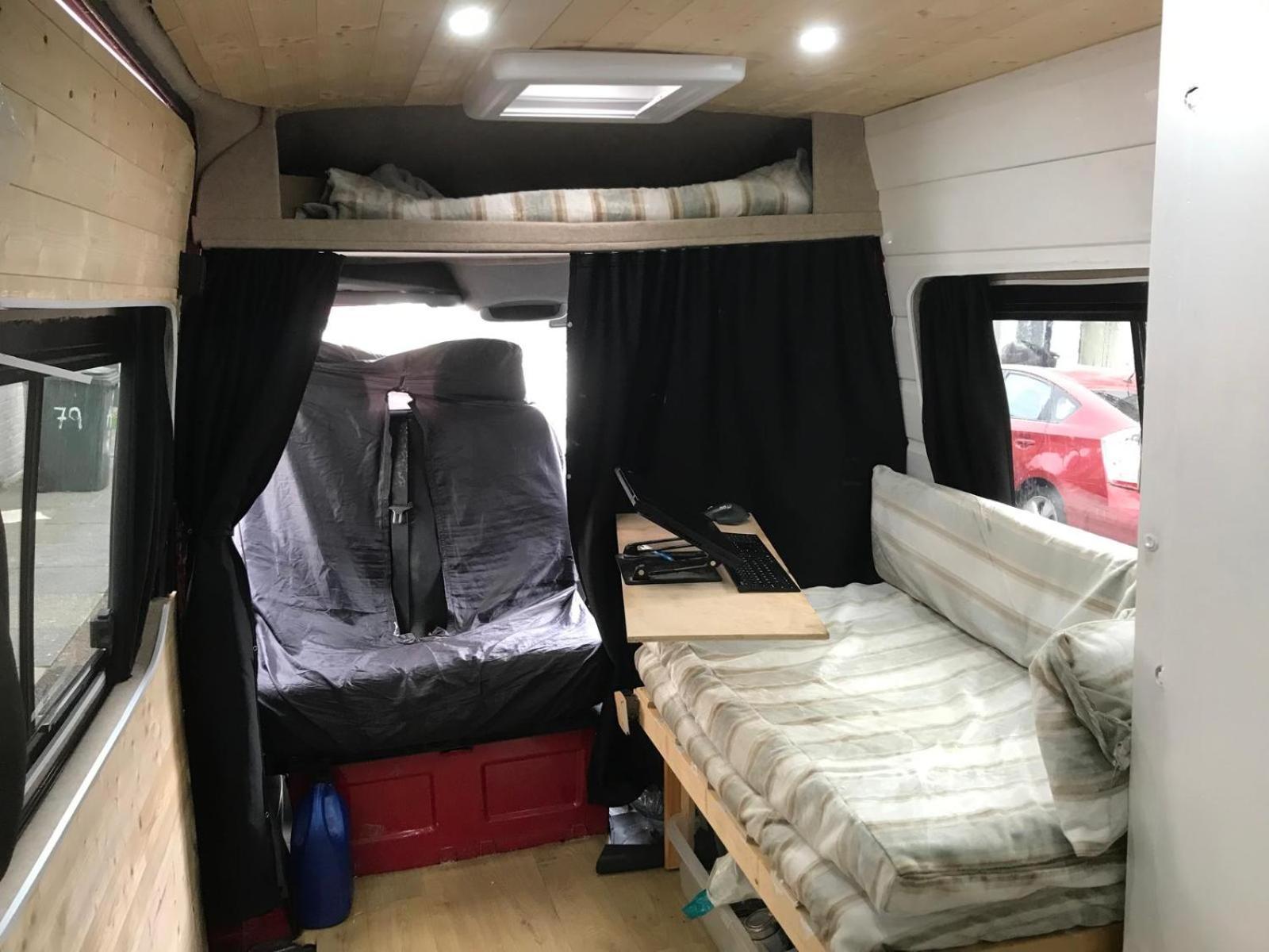 Cozy Campervan Close To Stratford Station Not An Apartment London
