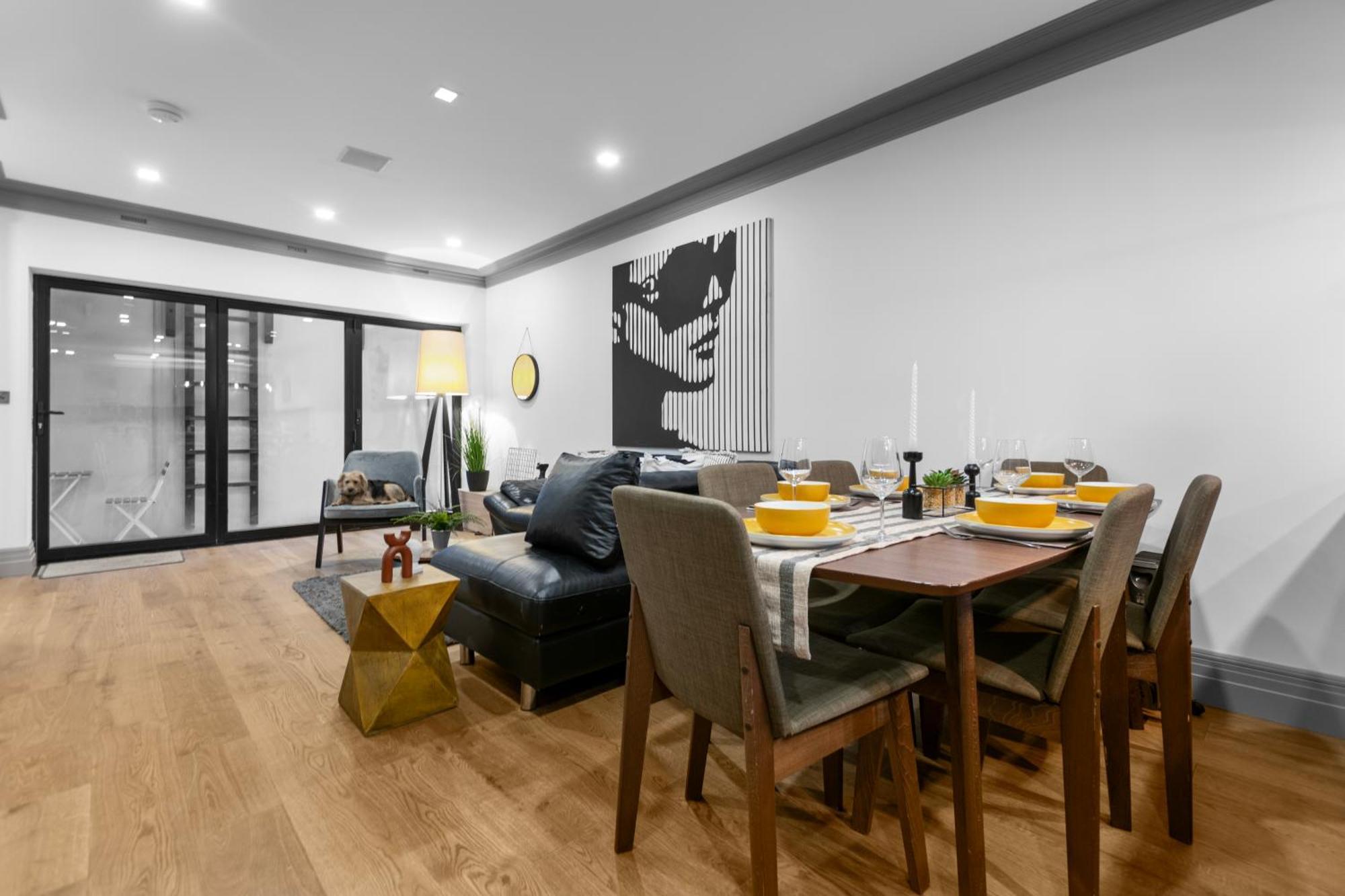 4bedroom, 3bath Retreat With Extra Toilet & Private Garden Oasis