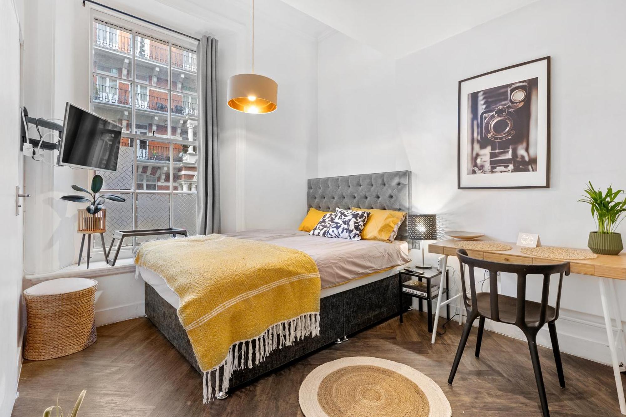 Private Accomodation In Central London, Limited Offer In January, Card Payment London