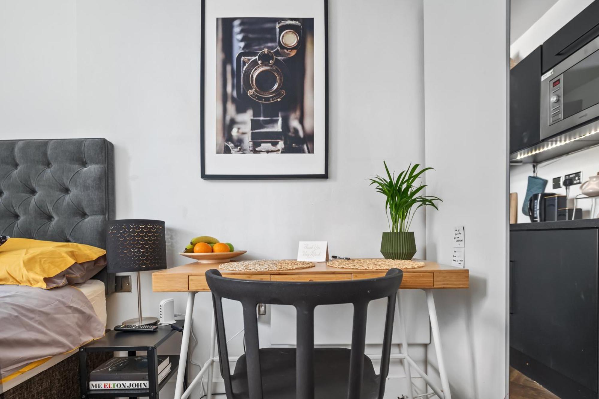 Private Accomodation In Central London, Limited Offer In January, Card Payment Apartment London