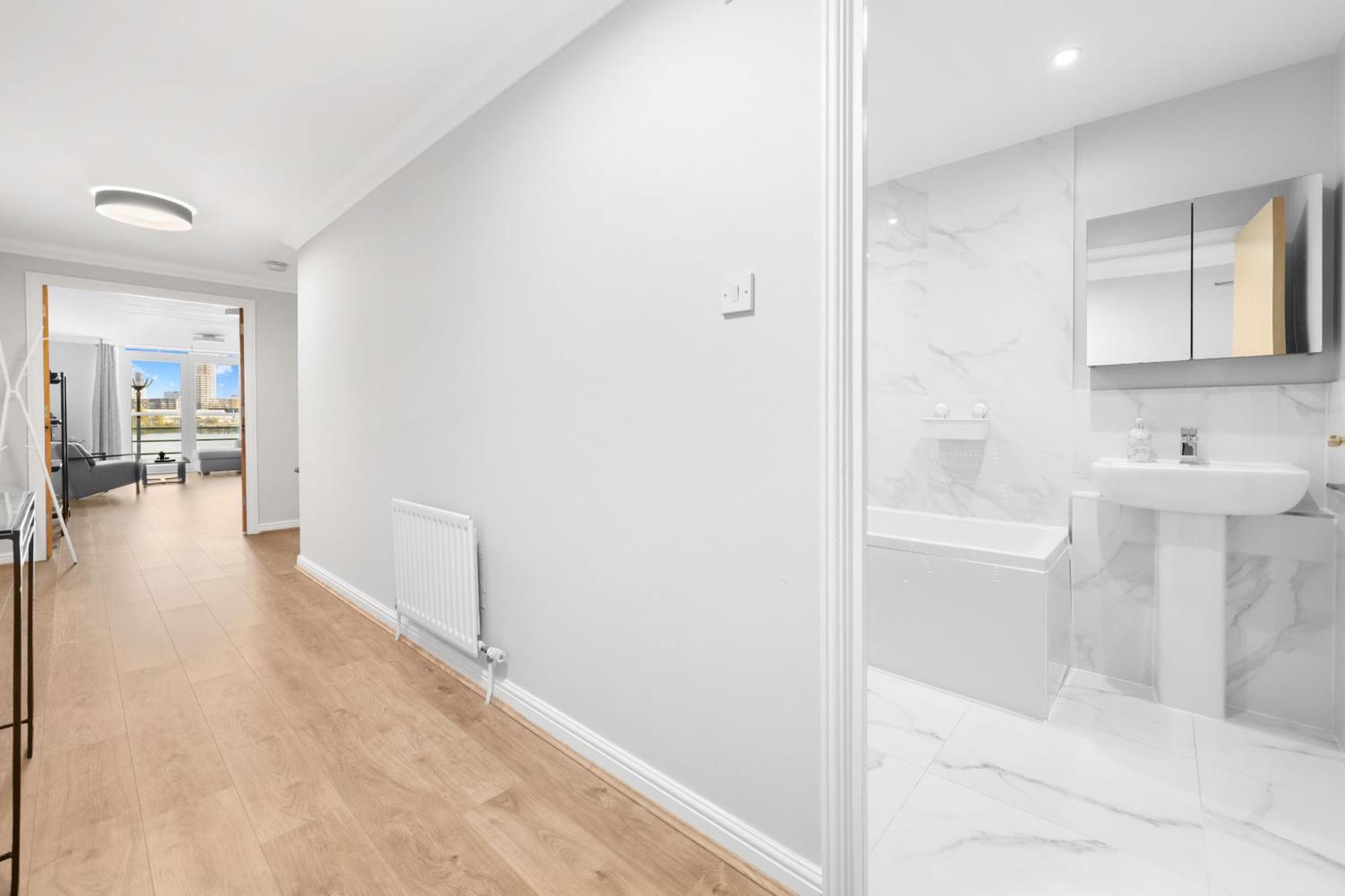 Apartment 2 Bedroom Short Term & Flexible Renting Canary Wharf With Free Parking And Free Wifi London