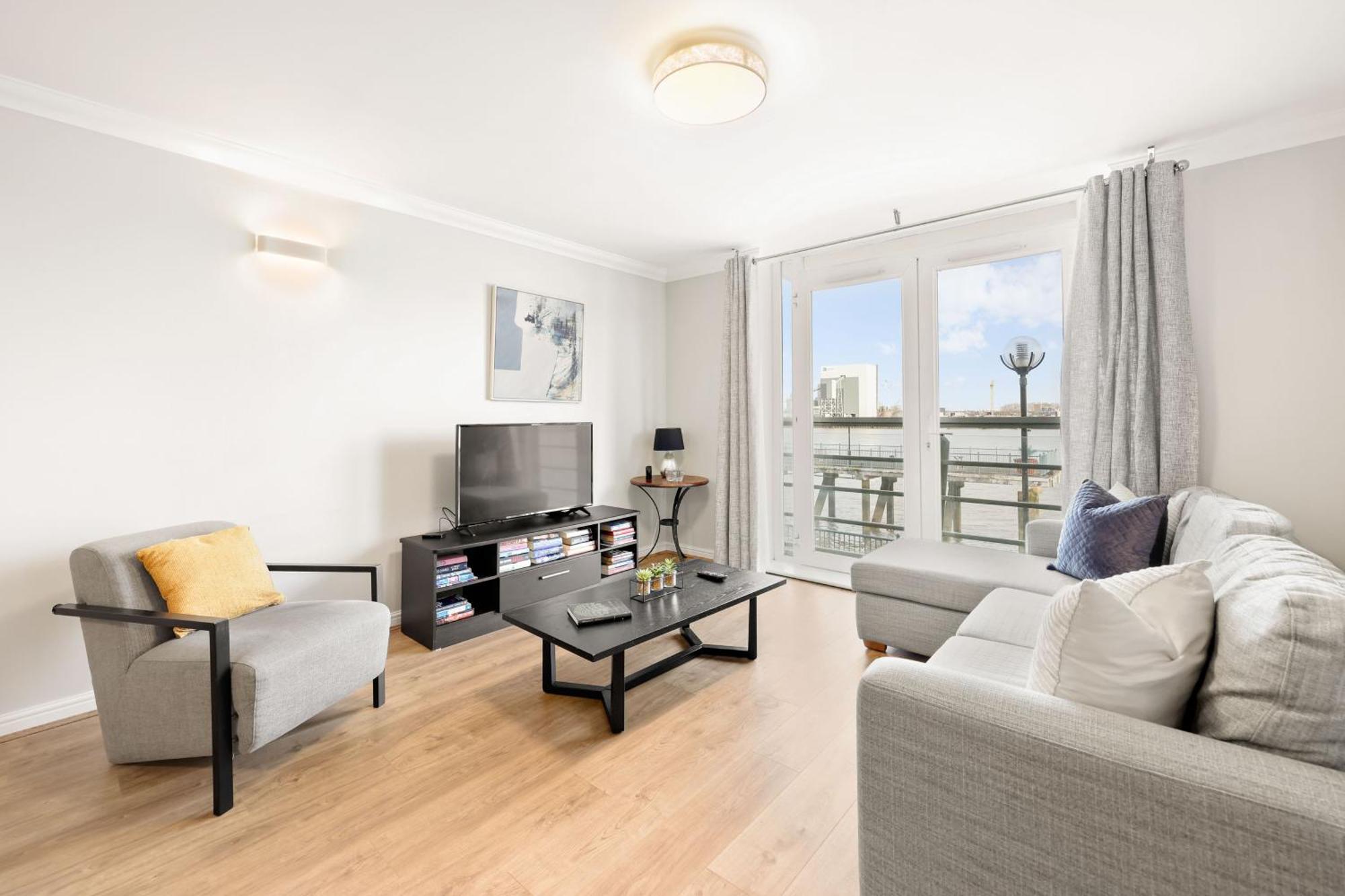 2 Bedroom Short Term & Flexible Renting Canary Wharf With Free Parking And Free Wifi London