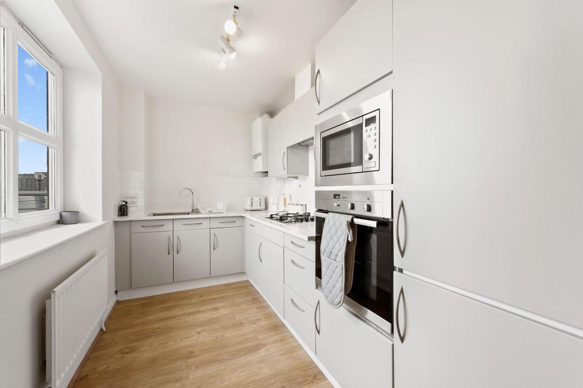 Apartment 2 Bedroom Short Term & Flexible Renting Canary Wharf With Free Parking And Free Wifi London