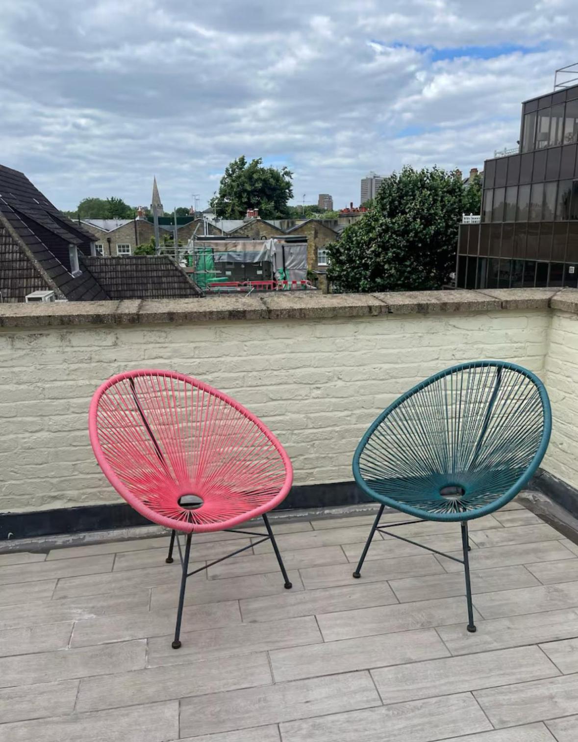 2 Bedroom Flat In Chelsea *