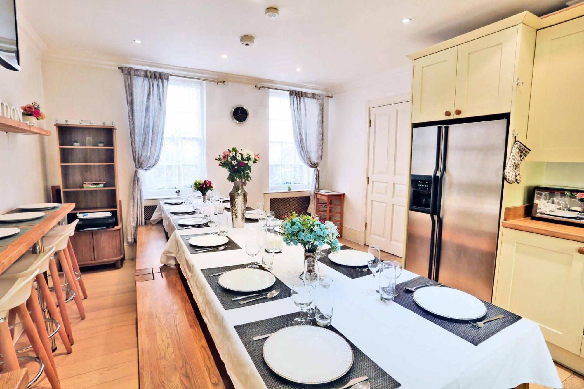 Homestay Piccadilly Circus Collections London