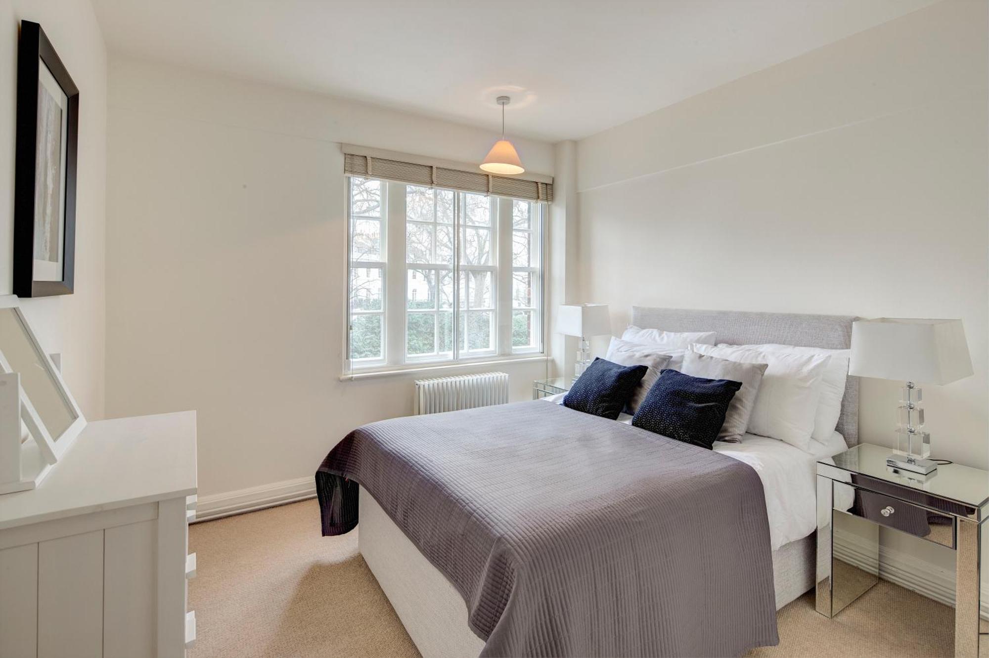 Apartment Pelham Court London