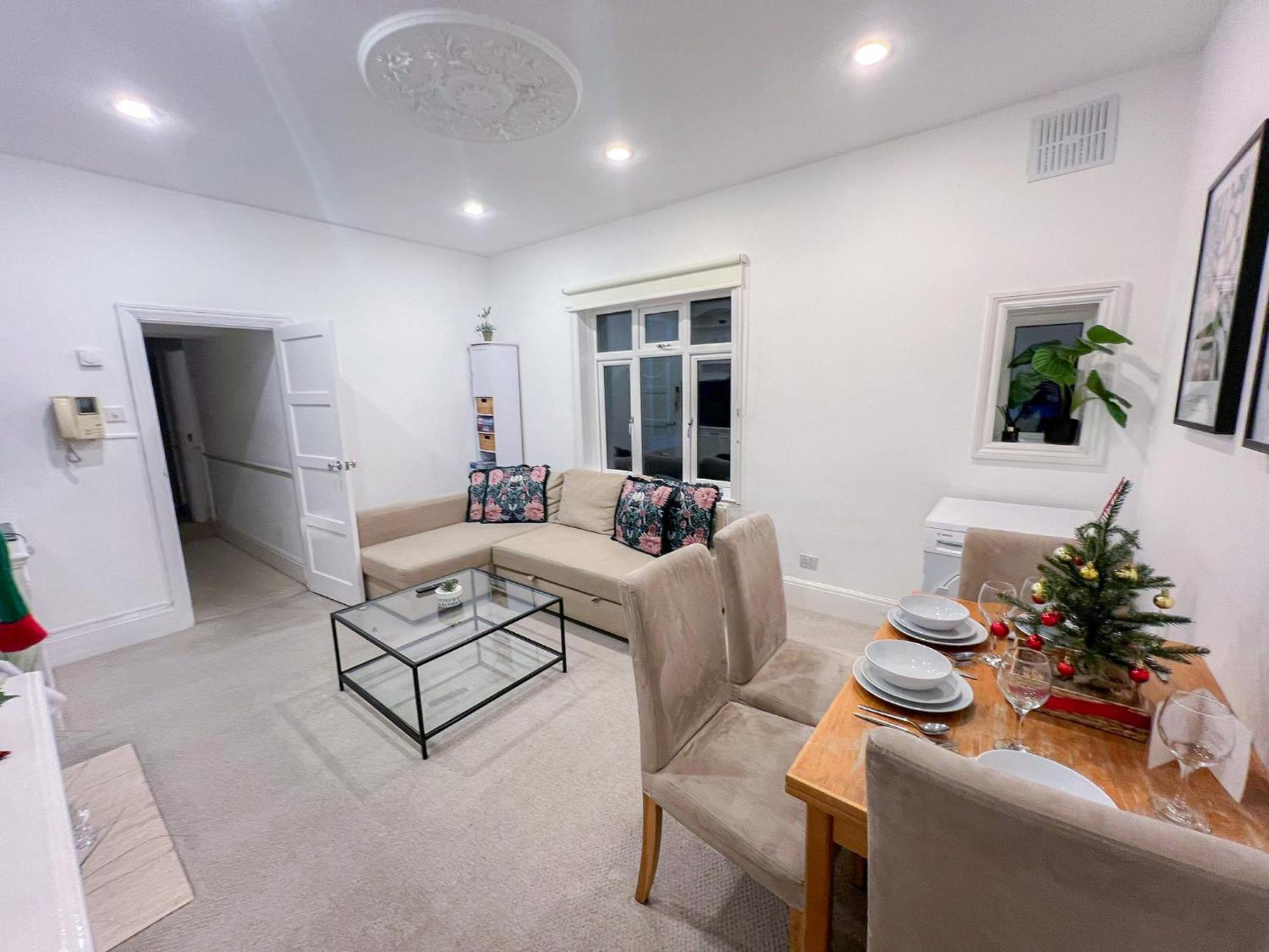 Apartment Lovely 3 Bedroom Maisonette With Private Roof Terrace In Hammersmith *