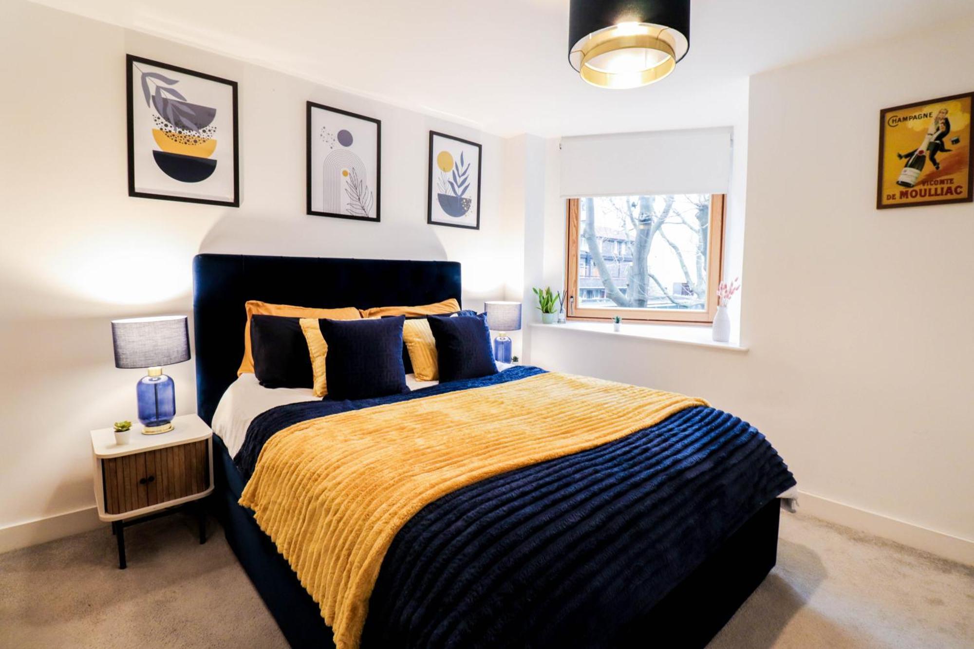 Stunning Bridge Flat With Balcony - Close To Borough Market London
