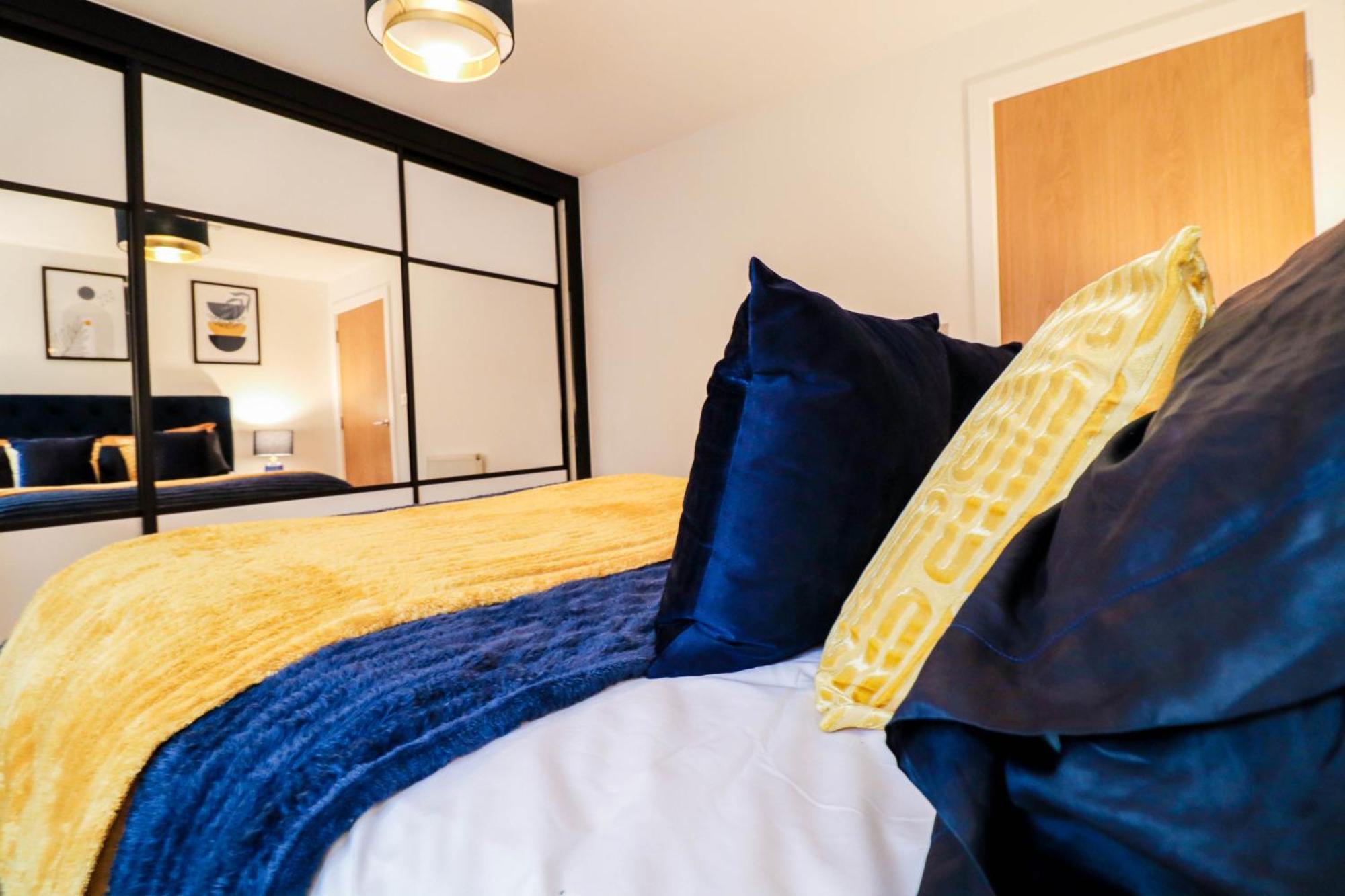 Stunning Bridge Flat With Balcony - Close To Borough Market Apartment London