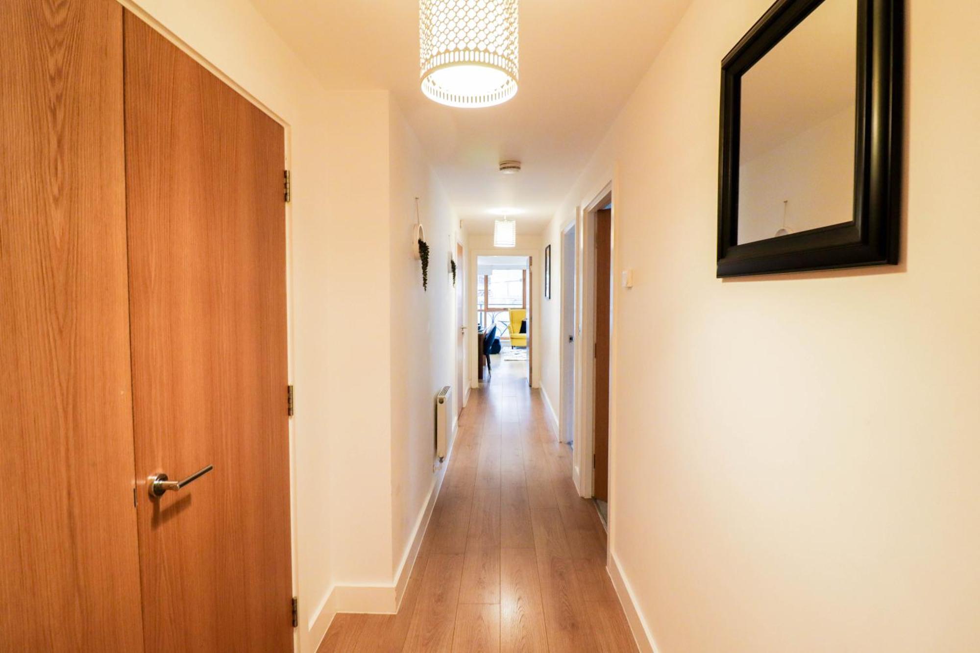 Stunning Bridge Flat With Balcony - Close To Borough Market