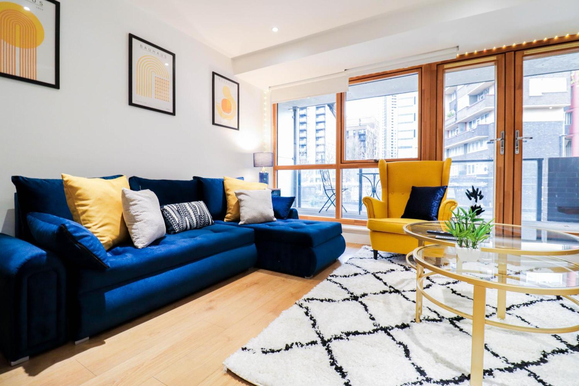 Stunning Bridge Flat With Balcony - Close To Borough Market *