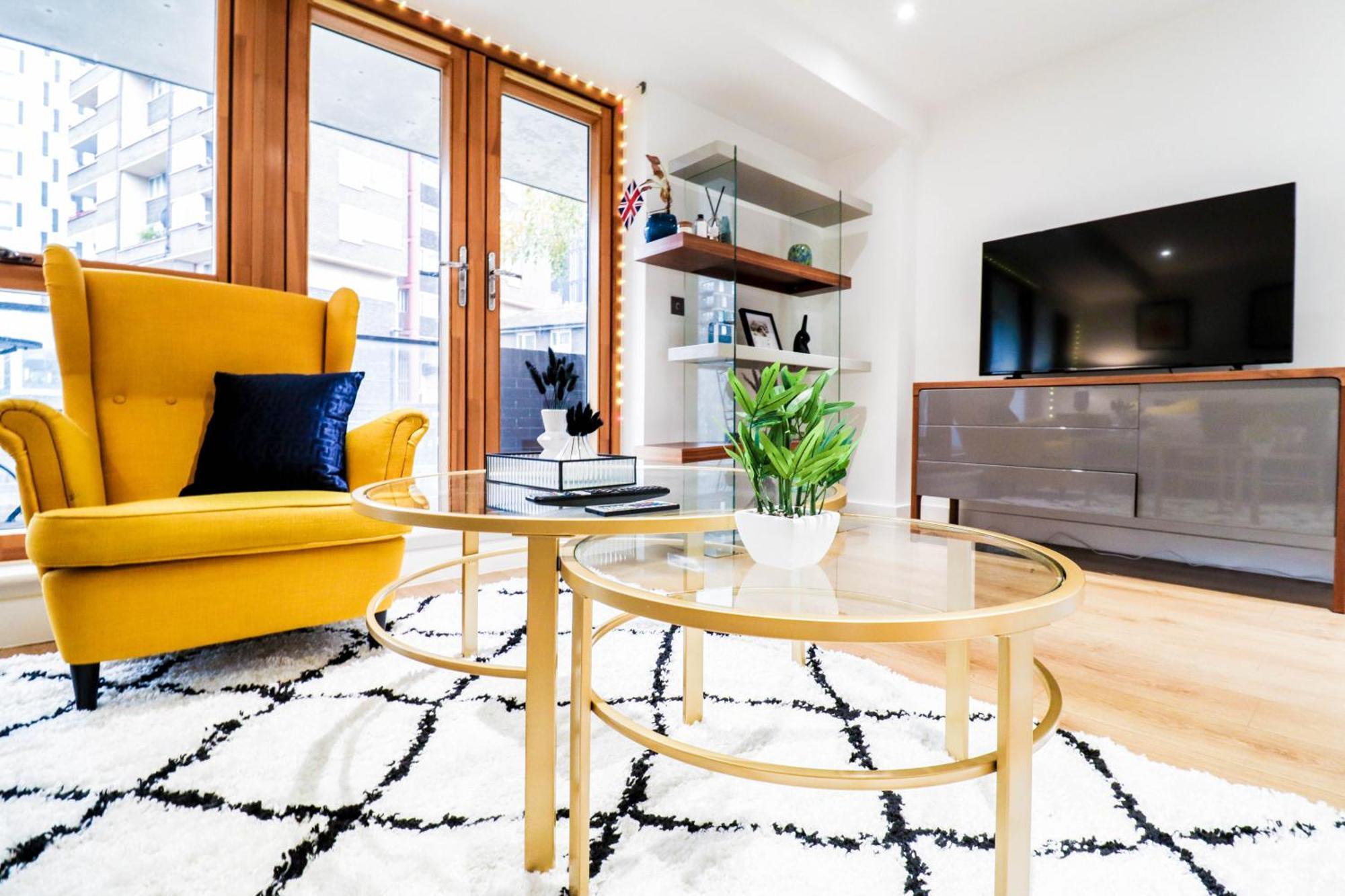 Stunning Bridge Flat With Balcony - Close To Borough Market * London