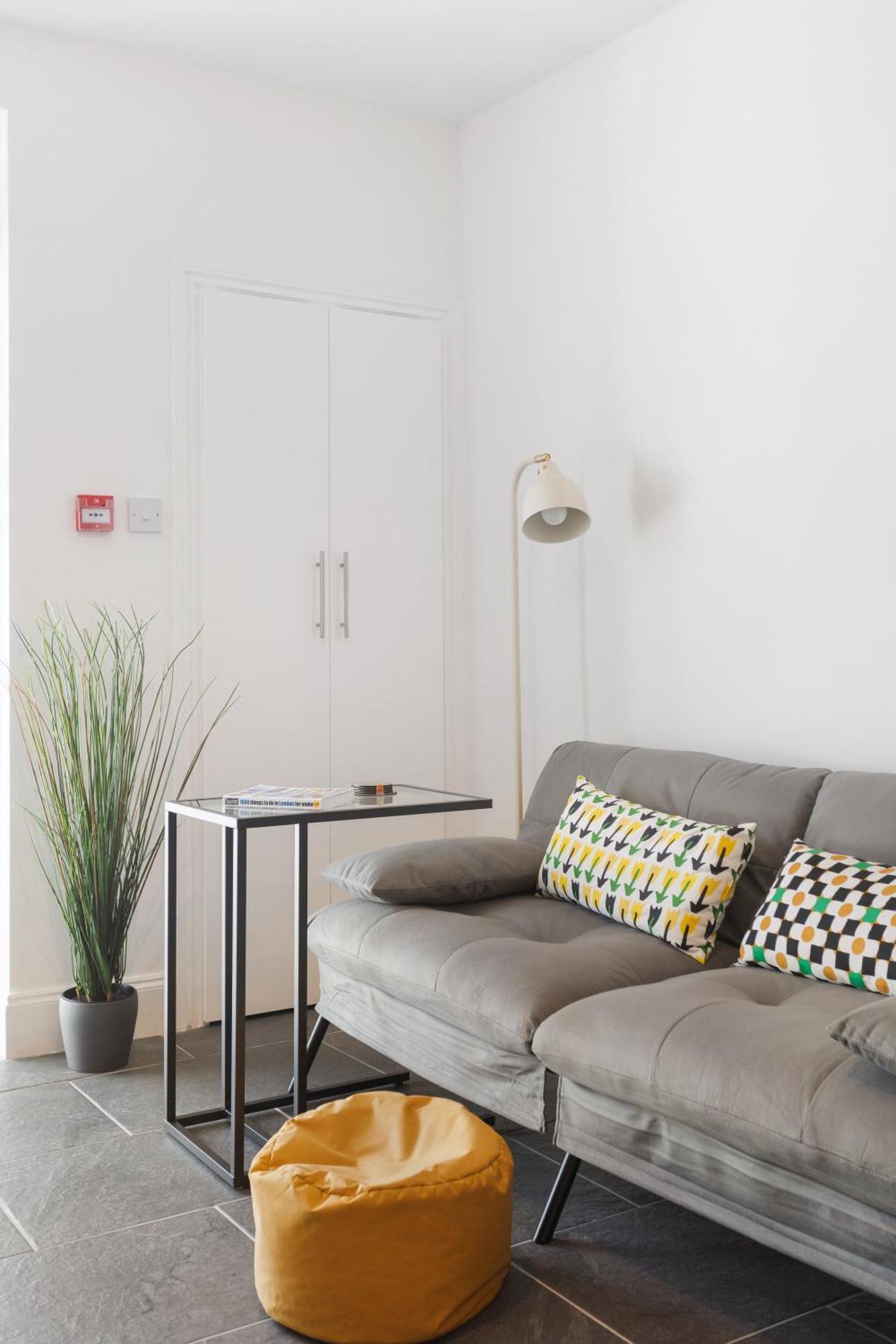 Mortimer Garden Apartment