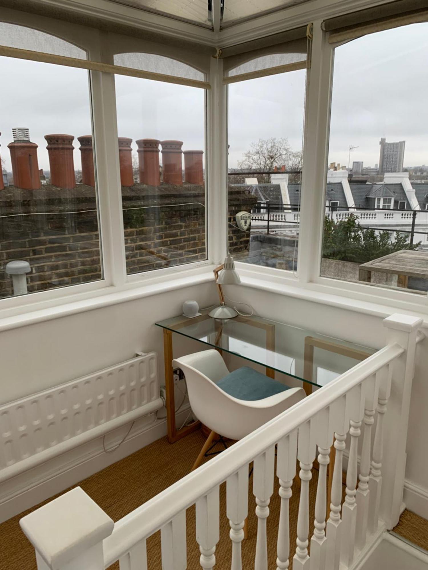 Prime Notting Hill, Luxurious 2 Beds, Roof Terrace Apartment