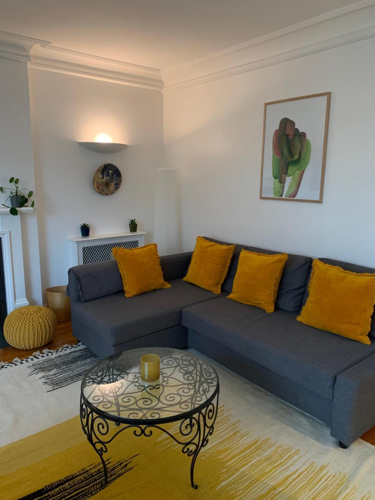 Prime Notting Hill, Luxurious 2 Beds, Roof Terrace *