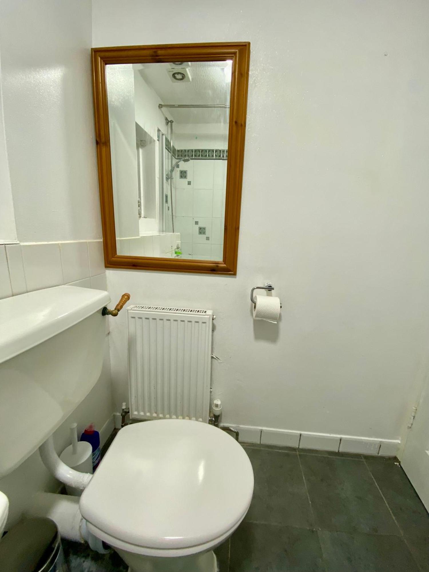 Cosy 3 Bedroom House Near Stratford,olympic Park, E15 Apartment *