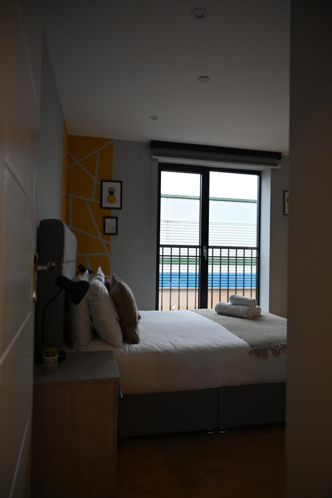 Elegant 2-bed In The Heart Of