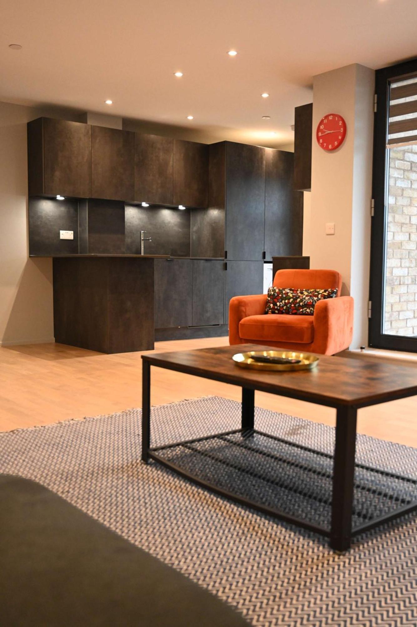 Apartment Elegant 2-bed In The Heart Of