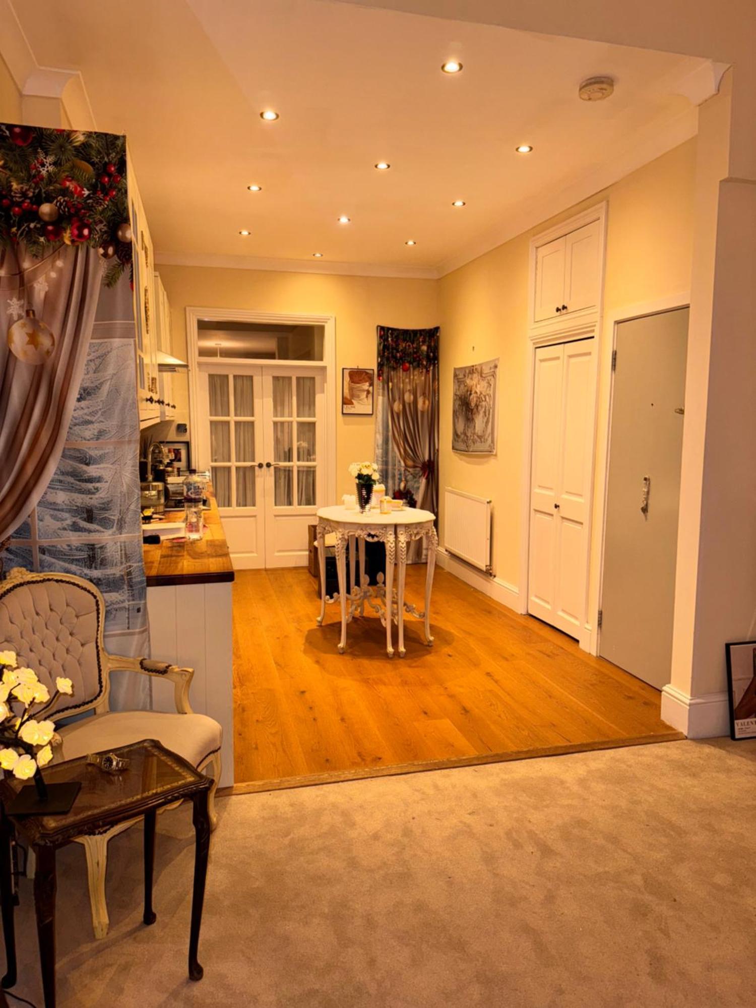 Luxury Classical In Apartment London