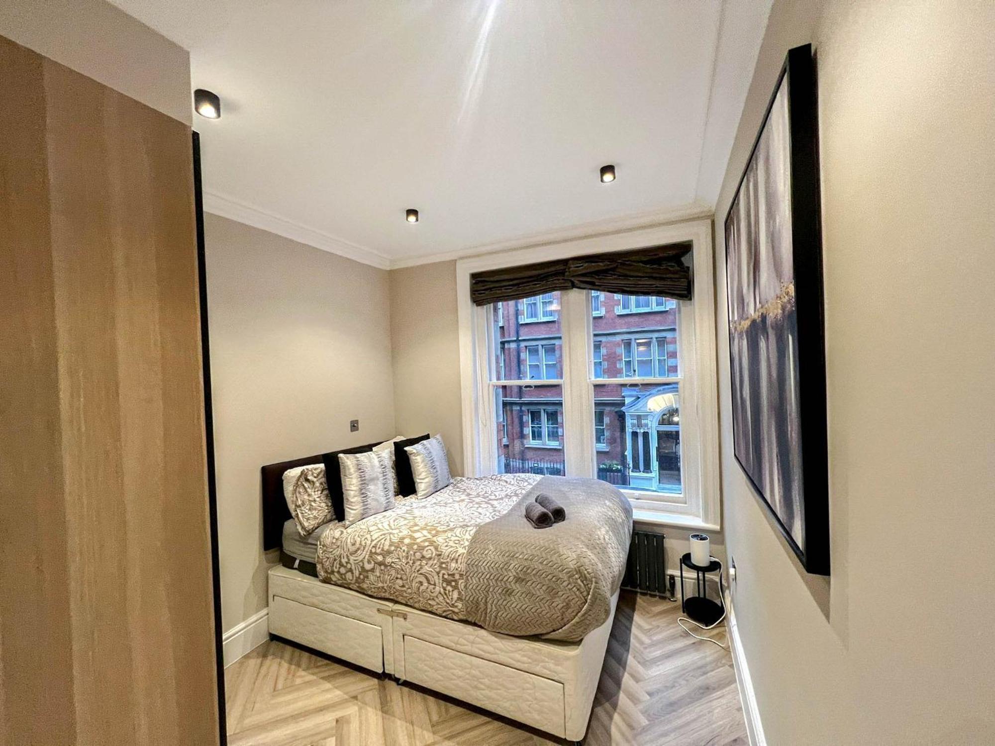 Grandeur 4-bedroom In Baker St Near Regent's Park Apartment *