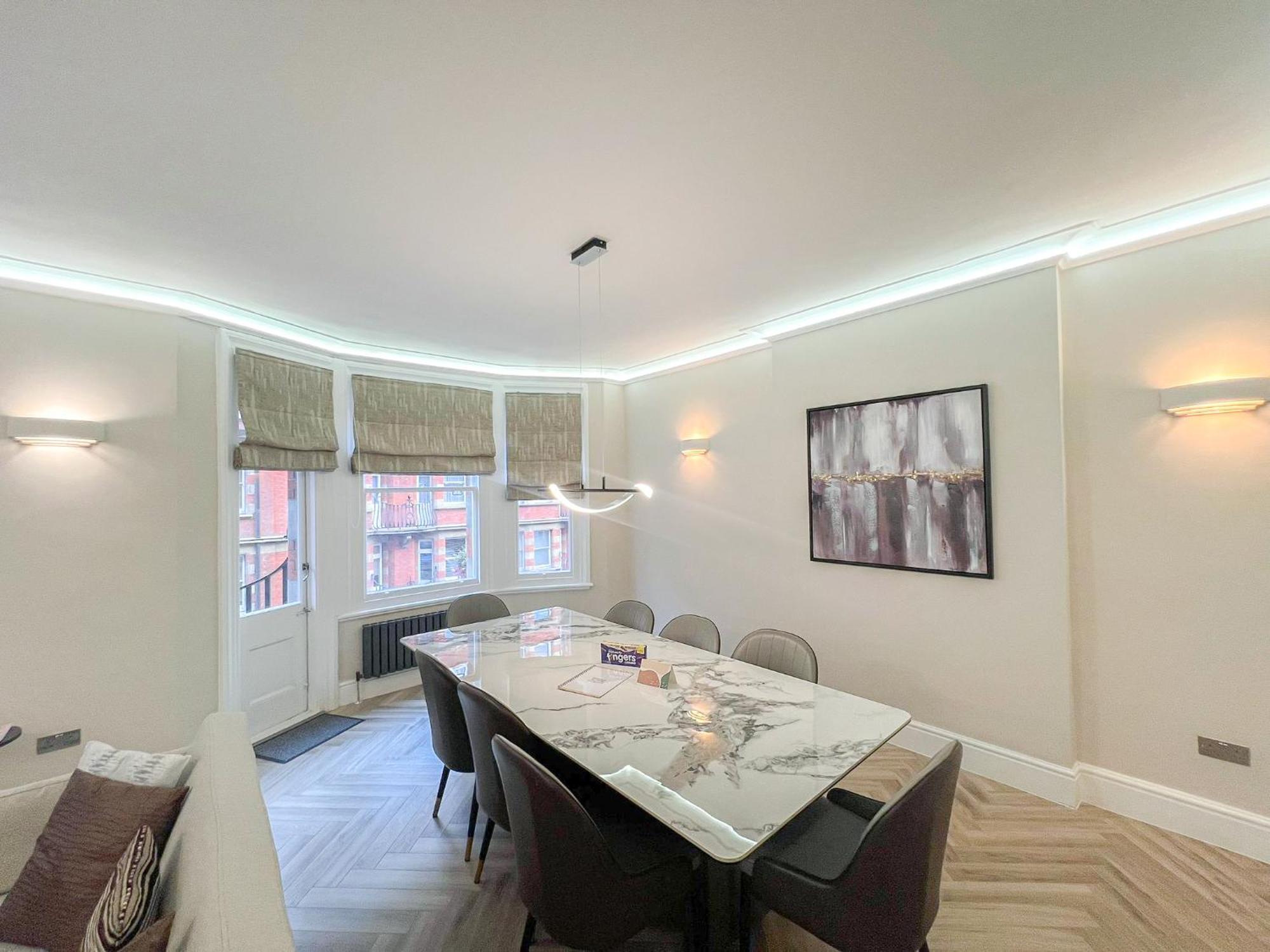 Apartment Grandeur 4-bedroom In Baker St Near Regent's Park *